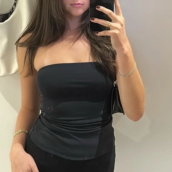 Aritzia Contour Tube Top - Picture 1 of 3